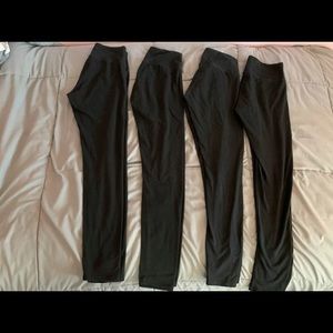 4 pairs of Aerie leggings